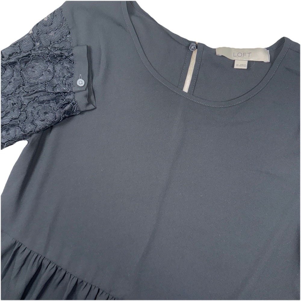 LOFT Peplum Blouse Women‎ XS Black Lace Sleeve Keyhole Back Round Neck Top